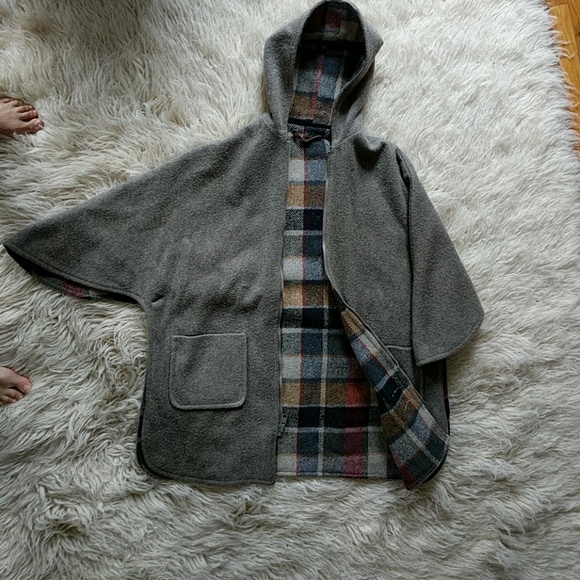 Reformation Vintage Plaid Pure Wool Cape Hooded Poncho - Picture 4 of 4